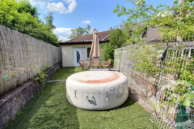 Afficher la photo en grand immeuble à vendre - 540.0 m2 - ST AVOLD - 57 - LORRAINE - Century 21 Rond Point De L'Europe