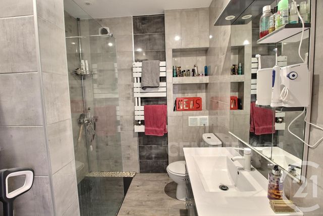 Afficher la photo en grand immeuble à vendre - 540.0 m2 - ST AVOLD - 57 - LORRAINE - Century 21 Rond Point De L'Europe