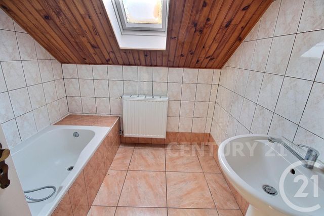 Afficher la photo en grand maison à louer - 4 pièces - 79.82 m2 - LONGEVILLE LES ST AVOLD - 57 - LORRAINE - Century 21 Rond Point De L'Europe