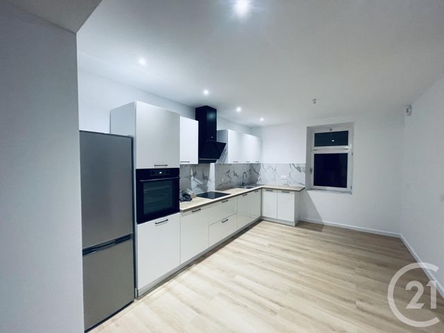 Appartement à louer - 4 pièces - 103.6 m2 - MACHEREN - 57 - LORRAINE - Century 21 Rond Point De L'Europe