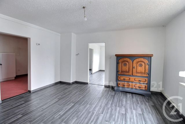 Appartement à louer - 4 pièces - 150.3 m2 - LONGEVILLE LES ST AVOLD - 57 - LORRAINE - Century 21 Rond Point De L'Europe