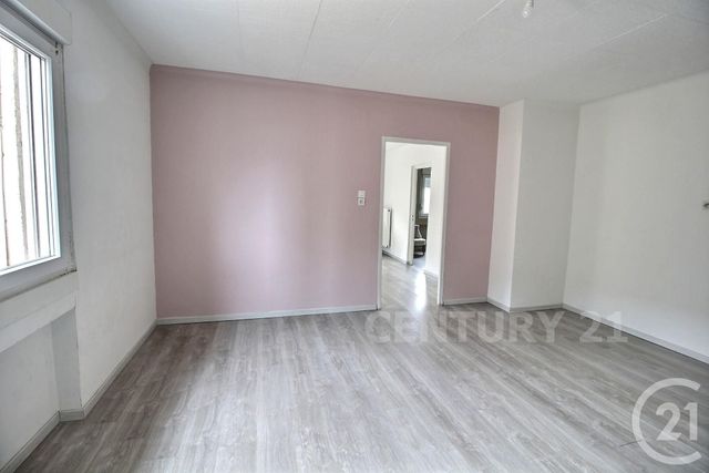 Appartement à louer - 4 pièces - 150.3 m2 - LONGEVILLE LES ST AVOLD - 57 - LORRAINE - Century 21 Rond Point De L'Europe