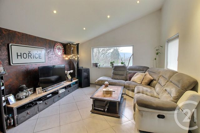 Afficher la photo en grand immeuble à vendre - 211.21 m2 - LONGEVILLE LES ST AVOLD - 57 - LORRAINE - Century 21 Rond Point De L'Europe