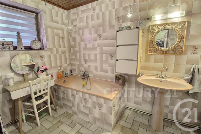 Afficher la photo en grand immeuble à vendre - 211.21 m2 - LONGEVILLE LES ST AVOLD - 57 - LORRAINE - Century 21 Rond Point De L'Europe