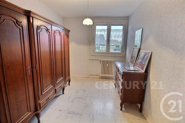 Appartement à vendre - 4 pièces - 79.81 m2 - ST AVOLD - 57 - LORRAINE - Century 21 Rond Point De L'Europe