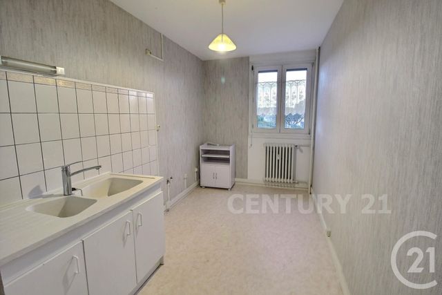 Appartement à vendre - 4 pièces - 79.81 m2 - ST AVOLD - 57 - LORRAINE - Century 21 Rond Point De L'Europe