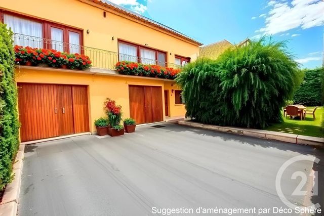 Afficher la photo en grand maison à vendre - 4 pièces - 137.0 m2 - HOMBOURG HAUT - 57 - LORRAINE - Century 21 Rond Point De L'Europe