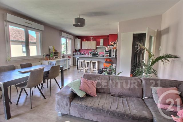Appartement à louer - 4 pièces - 97.58 m2 - ST AVOLD - 57 - LORRAINE - Century 21 Rond Point De L'Europe