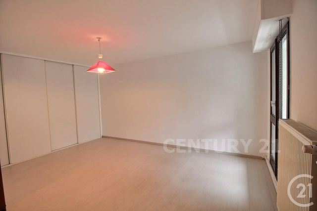 Appartement F6 à louer - 7 pièces - 166.31 m2 - ST AVOLD - 57 - LORRAINE - Century 21 Rond Point De L'Europe