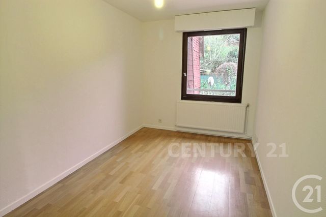 Appartement F6 à louer - 7 pièces - 166.31 m2 - ST AVOLD - 57 - LORRAINE - Century 21 Rond Point De L'Europe