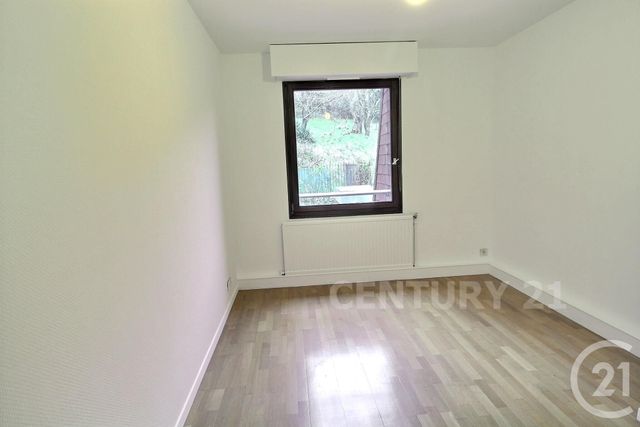 Appartement F6 à louer - 7 pièces - 166.31 m2 - ST AVOLD - 57 - LORRAINE - Century 21 Rond Point De L'Europe