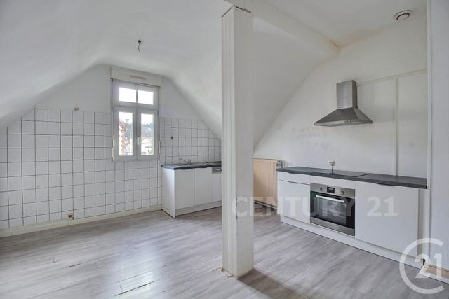 Appartement à louer - 3 pièces - 97.22 m2 - ST AVOLD - 57 - LORRAINE - Century 21 Rond Point De L'Europe