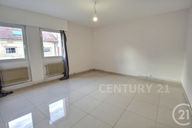 Appartement F5 à vendre - 5 pièces - 107.0 m2 - ST AVOLD - 57 - LORRAINE - Century 21 Rond Point De L'Europe