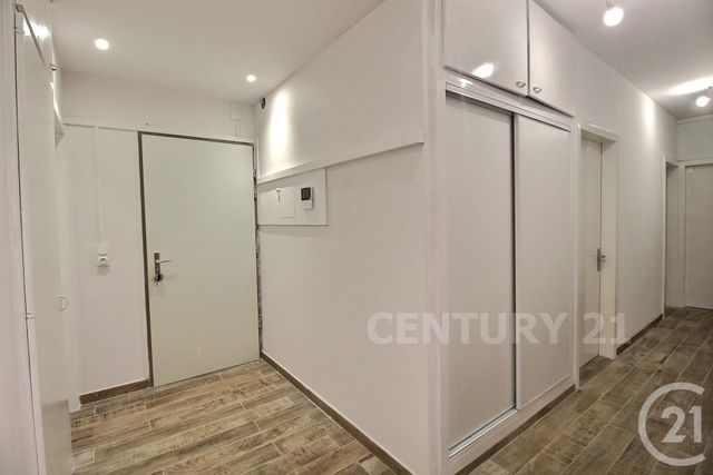 Appartement F5 à vendre - 5 pièces - 107.0 m2 - ST AVOLD - 57 - LORRAINE - Century 21 Rond Point De L'Europe