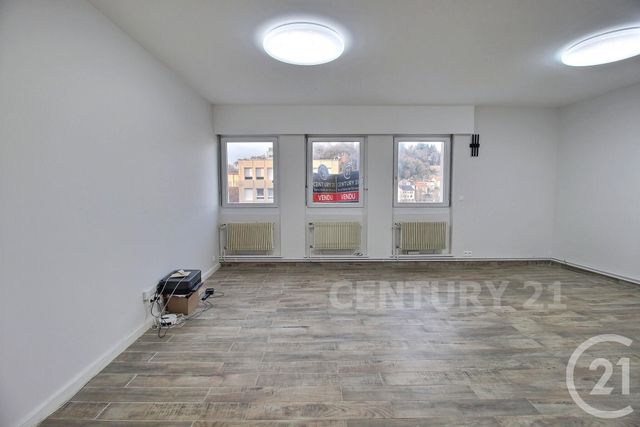 Appartement F5 à vendre - 5 pièces - 107.0 m2 - ST AVOLD - 57 - LORRAINE - Century 21 Rond Point De L'Europe