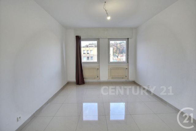 Appartement F5 à vendre - 5 pièces - 107.0 m2 - ST AVOLD - 57 - LORRAINE - Century 21 Rond Point De L'Europe