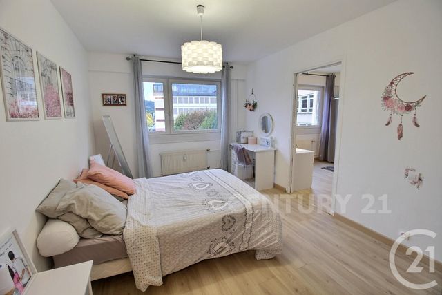 Appartement F5 à vendre - 5 pièces - 108.17 m2 - ST AVOLD - 57 - LORRAINE - Century 21 Rond Point De L'Europe