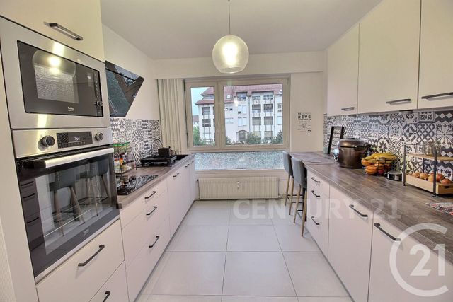 Appartement F5 à vendre - 5 pièces - 108.17 m2 - ST AVOLD - 57 - LORRAINE - Century 21 Rond Point De L'Europe