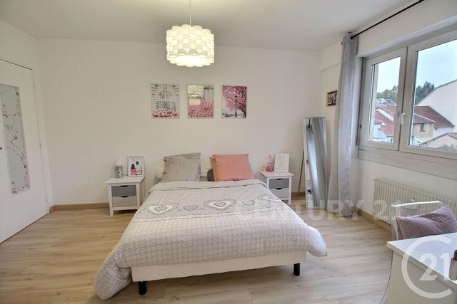 Appartement F5 à vendre - 5 pièces - 108.17 m2 - ST AVOLD - 57 - LORRAINE - Century 21 Rond Point De L'Europe