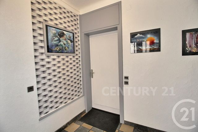 Appartement F4 à vendre - 4 pièces - 97.81 m2 - ST AVOLD - 57 - LORRAINE - Century 21 Rond Point De L'Europe
