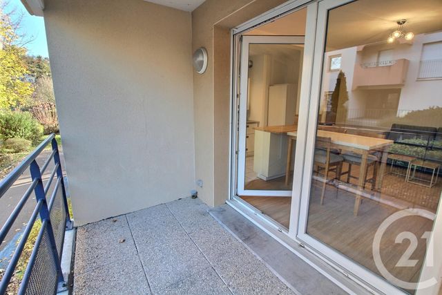 Appartement F2 à louer - 2 pièces - 38.27 m2 - ST AVOLD - 57 - LORRAINE - Century 21 Rond Point De L'Europe