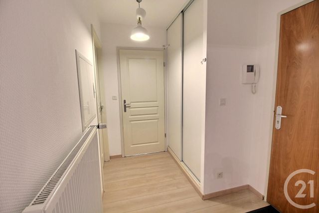 Appartement F2 à louer - 2 pièces - 38.27 m2 - ST AVOLD - 57 - LORRAINE - Century 21 Rond Point De L'Europe