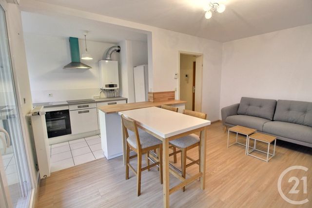 Appartement F2 à louer - 2 pièces - 38.27 m2 - ST AVOLD - 57 - LORRAINE - Century 21 Rond Point De L'Europe