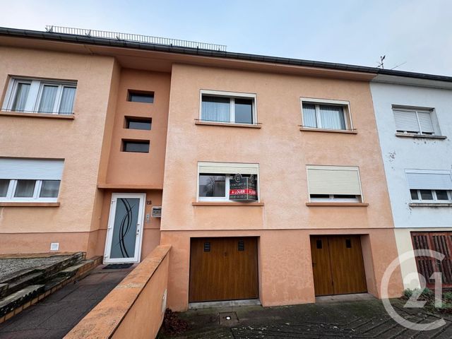 Appartement à louer - 4 pièces - 79.0 m2 - ST AVOLD - 57 - LORRAINE - Century 21 Rond Point De L'Europe