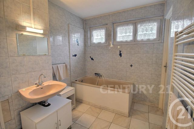 maison à vendre - 6 pièces - 128.39 m2 - HOMBOURG HAUT - 57 - LORRAINE - Century 21 Rond Point De L'Europe