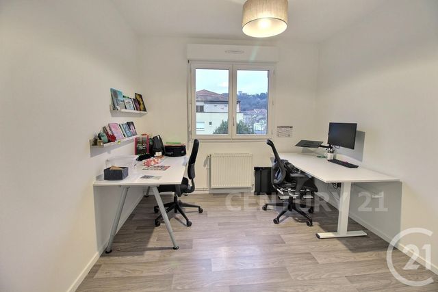 Appartement F4 à vendre - 4 pièces - 89.31 m2 - ST AVOLD - 57 - LORRAINE - Century 21 Rond Point De L'Europe