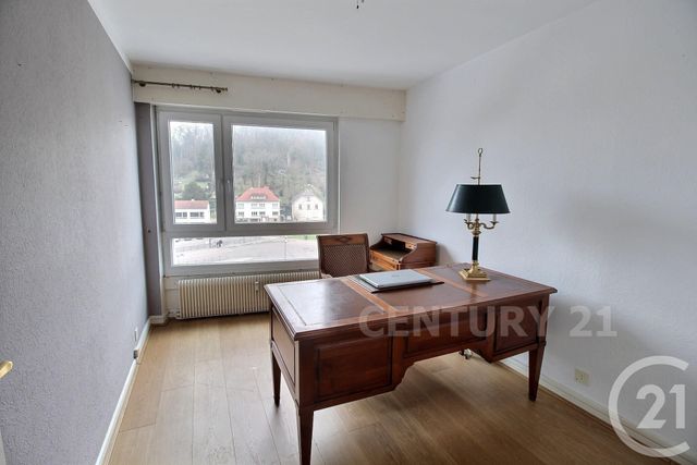 Appartement F5 à vendre - 5 pièces - 104.05 m2 - ST AVOLD - 57 - LORRAINE - Century 21 Rond Point De L'Europe