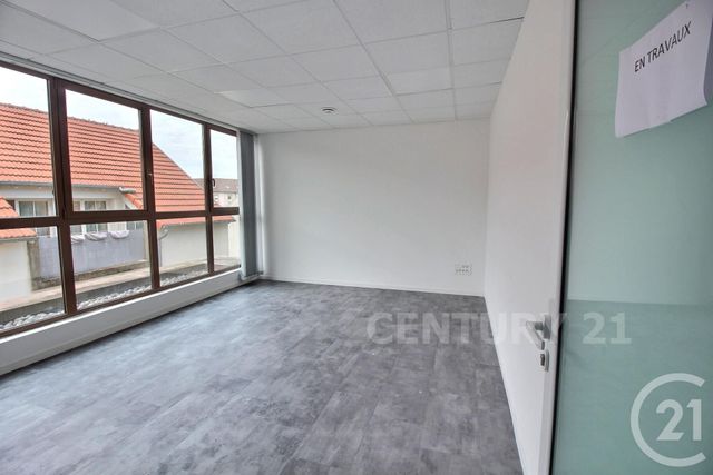 Appartement à vendre - 3 pièces - 89.62 m2 - ST AVOLD - 57 - LORRAINE - Century 21 Rond Point De L'Europe