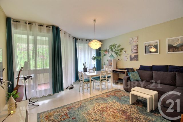 Appartement F3 à vendre - 3 pièces - 69.63 m2 - ST AVOLD - 57 - LORRAINE - Century 21 Rond Point De L'Europe