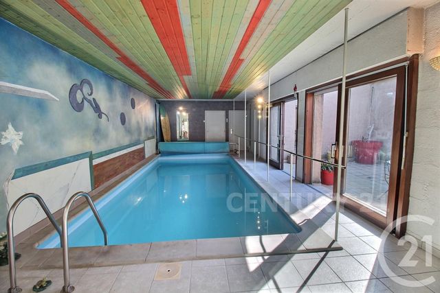 Appartement Triplex à vendre - 10 pièces - 331.58 m2 - ST AVOLD - 57 - LORRAINE - Century 21 Rond Point De L'Europe