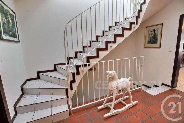 Appartement Triplex à vendre - 10 pièces - 331.58 m2 - ST AVOLD - 57 - LORRAINE - Century 21 Rond Point De L'Europe