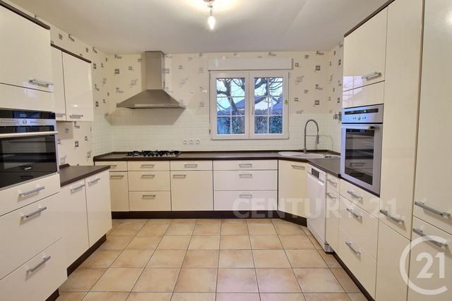 maison à louer - 5 pièces - 113.55 m2 - ST AVOLD - 57 - LORRAINE - Century 21 Rond Point De L'Europe