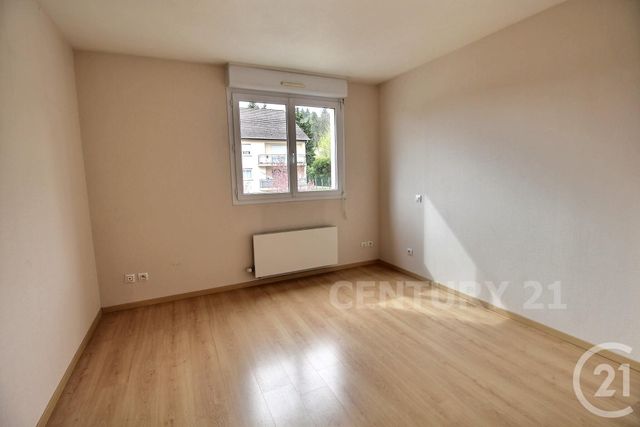 Appartement F3 à louer - 3 pièces - 77.52 m2 - ST AVOLD - 57 - LORRAINE - Century 21 Rond Point De L'Europe