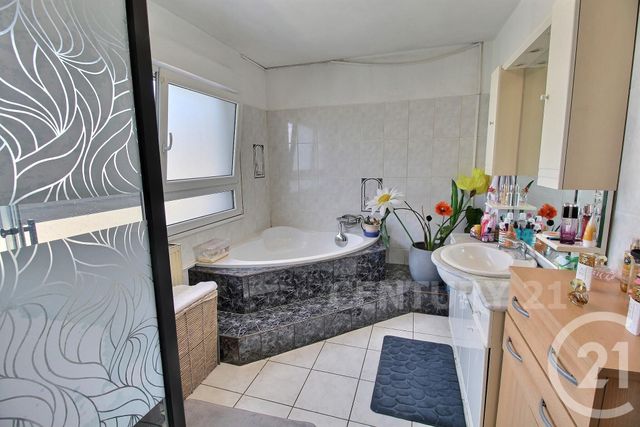 maison à vendre - 4 pièces - 78.0 m2 - ST AVOLD - 57 - LORRAINE - Century 21 Rond Point De L'Europe