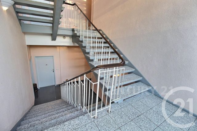 Appartement F3 à vendre - 3 pièces - 66.55 m2 - ST AVOLD - 57 - LORRAINE - Century 21 Rond Point De L'Europe