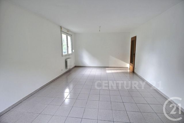 Appartement F4 à vendre - 4 pièces - 77.76 m2 - ST AVOLD - 57 - LORRAINE - Century 21 Rond Point De L'Europe