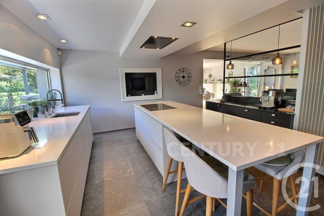 maison à vendre - 11 pièces - 406.58 m2 - ST AVOLD - 57 - LORRAINE - Century 21 Rond Point De L'Europe