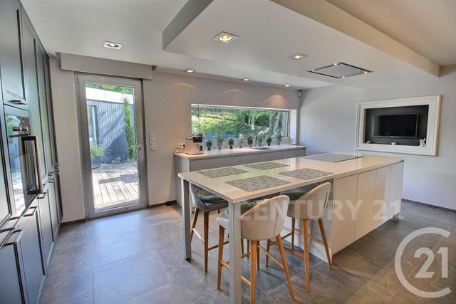 maison à vendre - 11 pièces - 406.58 m2 - ST AVOLD - 57 - LORRAINE - Century 21 Rond Point De L'Europe