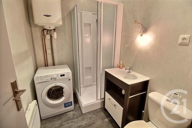 Appartement F1 à louer - 1 pièce - 27.44 m2 - ST AVOLD - 57 - LORRAINE - Century 21 Rond Point De L'Europe
