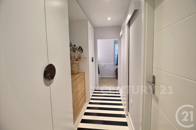 Appartement Duplex à vendre - 4 pièces - 137.31 m2 - ST AVOLD - 57 - LORRAINE - Century 21 Rond Point De L'Europe