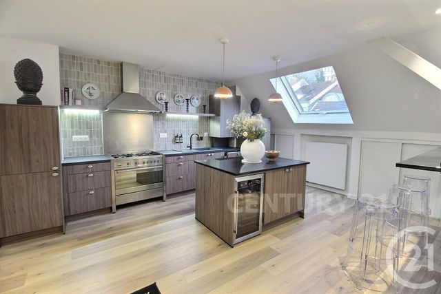 Appartement Duplex à vendre - 4 pièces - 137.31 m2 - ST AVOLD - 57 - LORRAINE - Century 21 Rond Point De L'Europe
