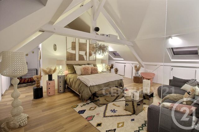Appartement Duplex à vendre - 4 pièces - 137.31 m2 - ST AVOLD - 57 - LORRAINE - Century 21 Rond Point De L'Europe