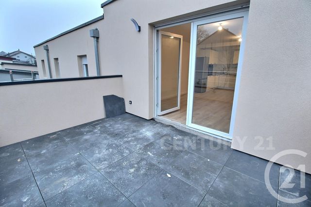 Appartement à louer - 4 pièces - 77.56 m2 - MACHEREN - 57 - LORRAINE - Century 21 Rond Point De L'Europe
