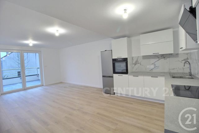 Appartement à louer - 4 pièces - 77.56 m2 - MACHEREN - 57 - LORRAINE - Century 21 Rond Point De L'Europe