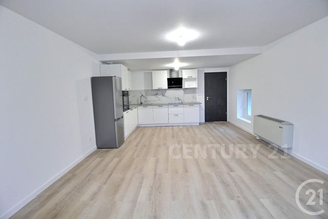 Appartement à louer - 4 pièces - 77.56 m2 - MACHEREN - 57 - LORRAINE - Century 21 Rond Point De L'Europe