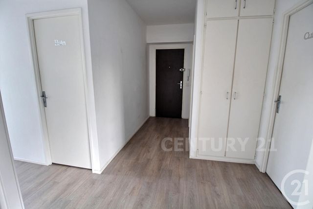 Appartement F3 à vendre - 3 pièces - 73.7 m2 - ST AVOLD - 57 - LORRAINE - Century 21 Rond Point De L'Europe
